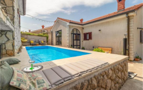 Amazing Home In Glavani With Heated Swimming Pool